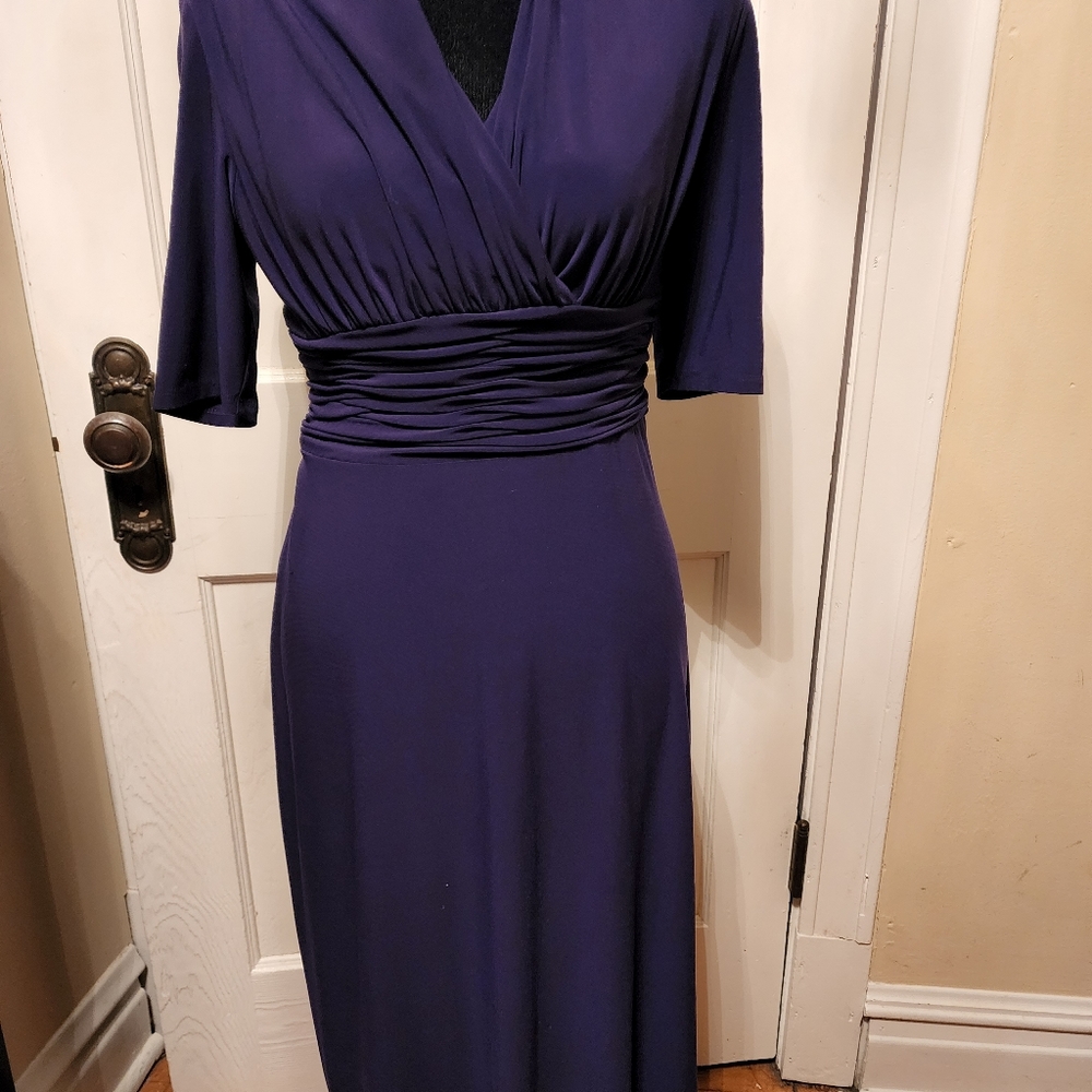 Dress - Picture 2 of 3
